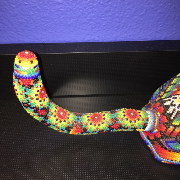 HUICHOL native art Jalisco Mexico signed sculpture - Picture 13 of 14